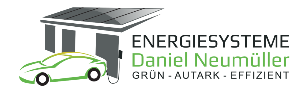 Ein gezeichnetes E-Auto, welches an einem gezeichneten Haus mit Solaranlagen auf dem Dach angeschlossen ist. Daneben steht der Text Energiesysteme Daniel Neumüller Grün - Autark - Effizient